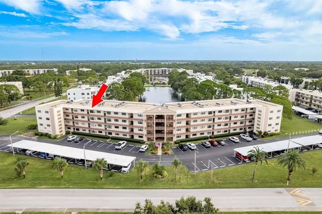 7975 58th Avenue N 403, ST PETERSBURG