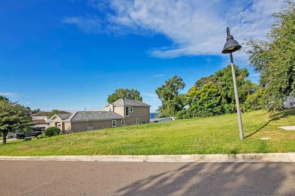 1828 Moorings Court, CLERMONT