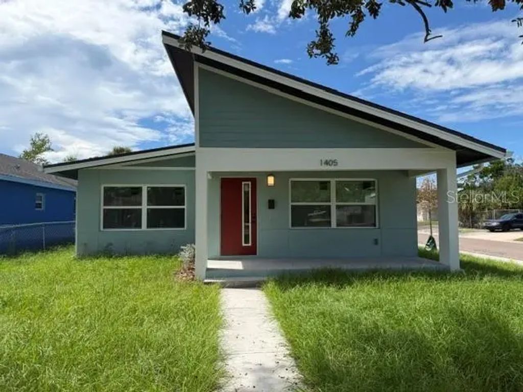 1405 40th Street S, ST PETERSBURG