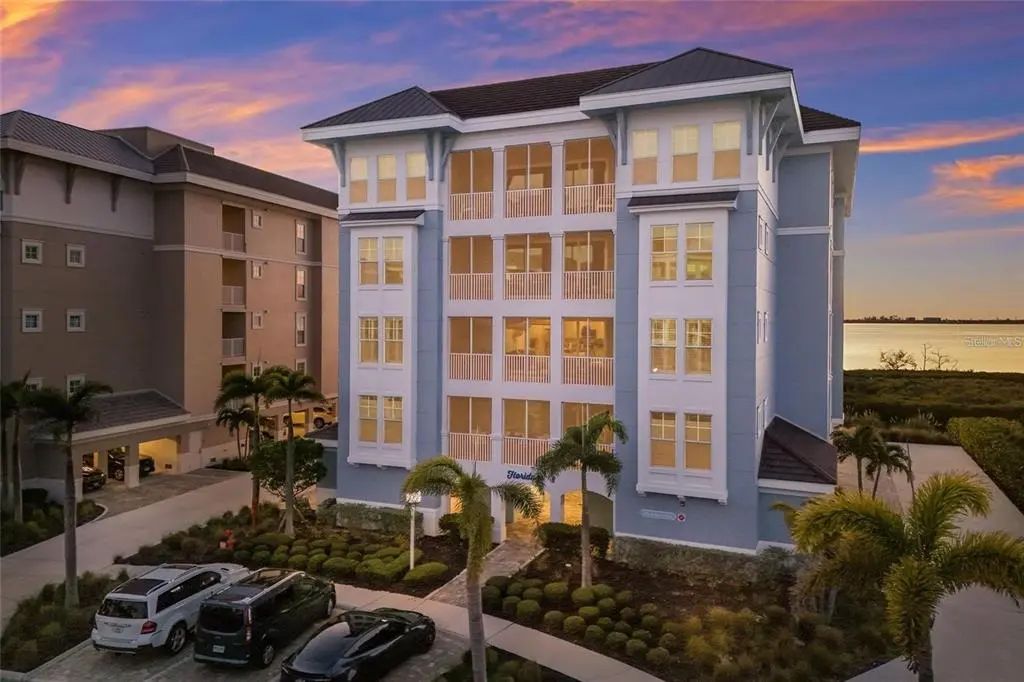 376 Aruba Circle 203, BRADENTON