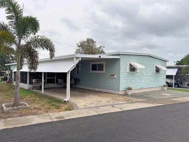 41 Sabal Palm Drive, LARGO