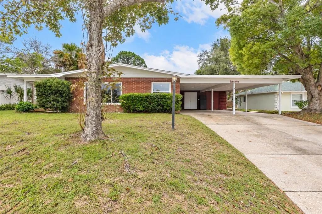 14 Lee Drive, EDGEWATER