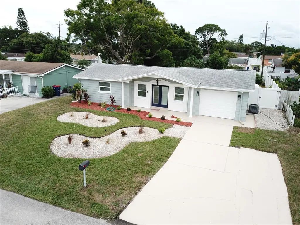 4142 Woodfield Avenue, HOLIDAY