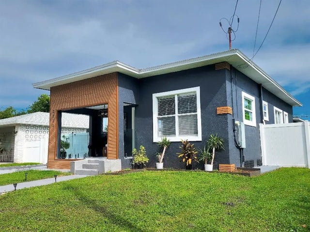 2711 W Cordelia Street, TAMPA