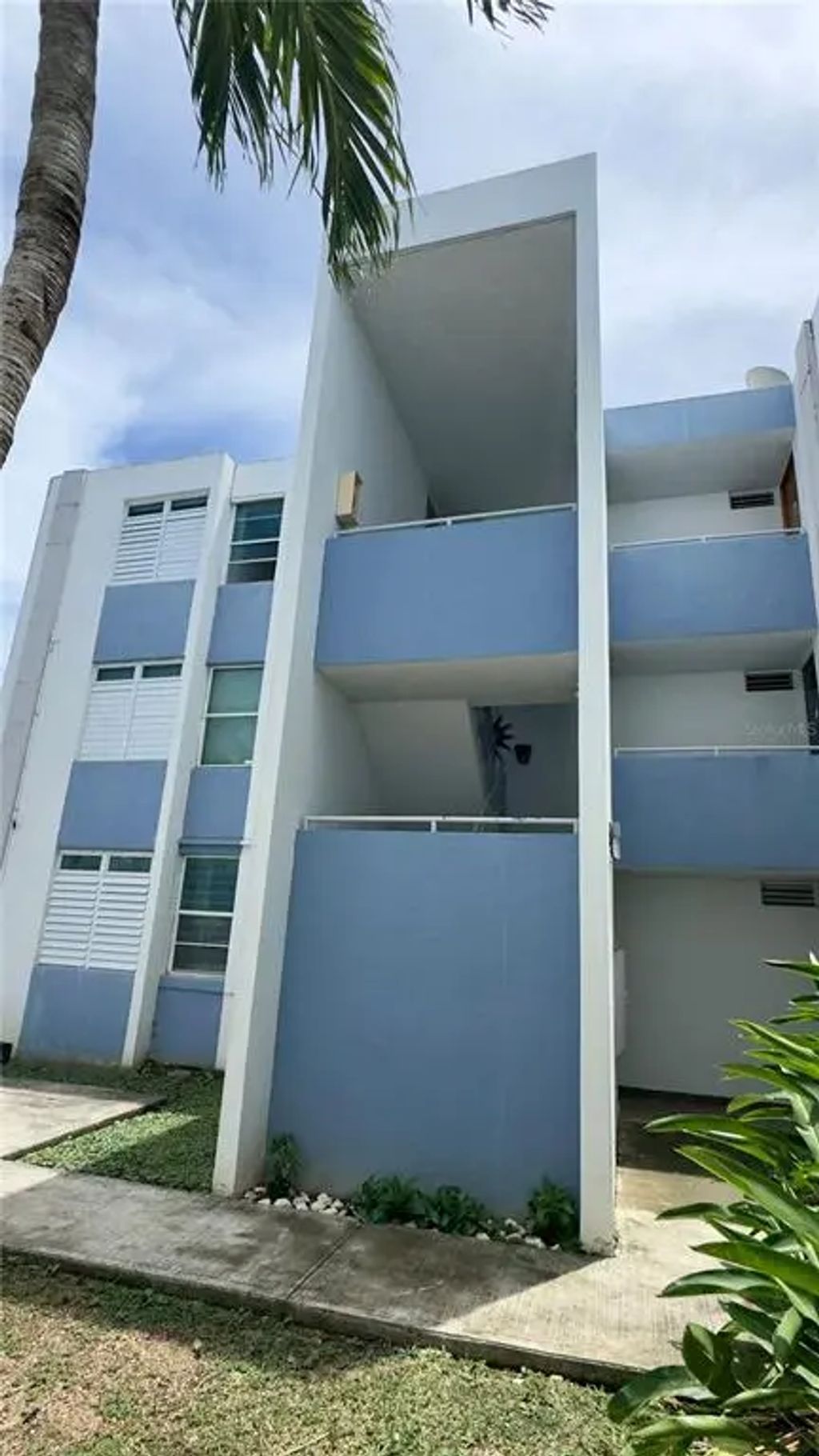 2 Cond. Garden View 4-42, CAROLINA
