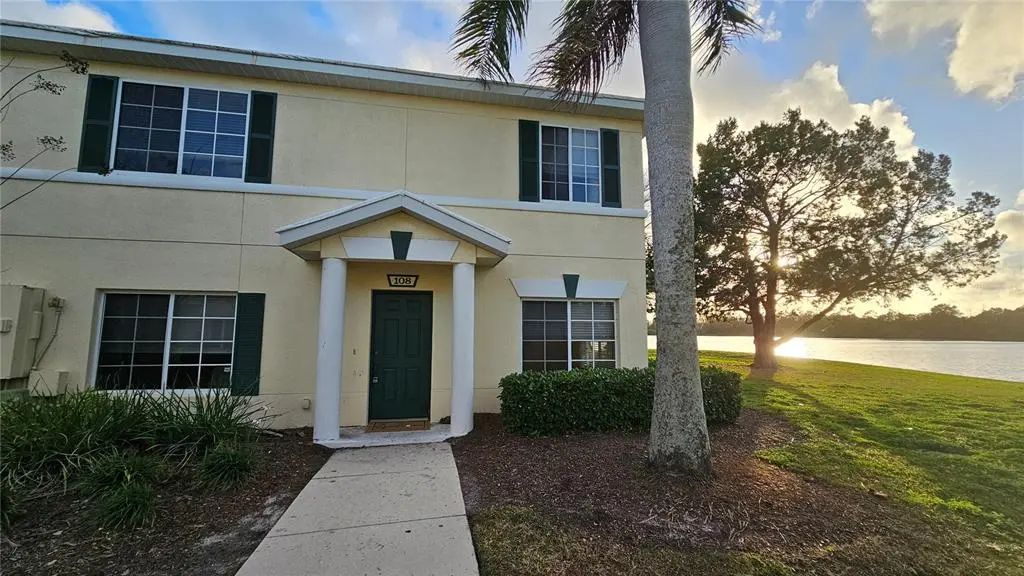 220 Cape Harbour Loop 108, BRADENTON