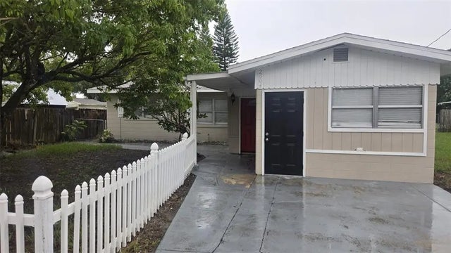2604 Avenue U Nw, WINTER HAVEN