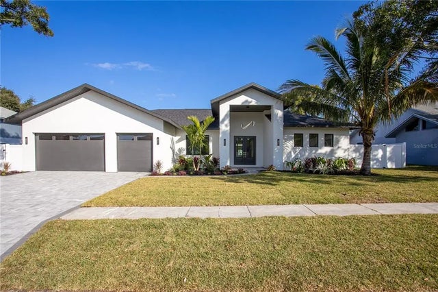 14447 Mark Drive, LARGO