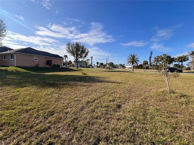 24450 Yacht Club Boulevard, PUNTA GORDA