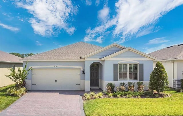 17571 Blazing Star Circle, CLERMONT