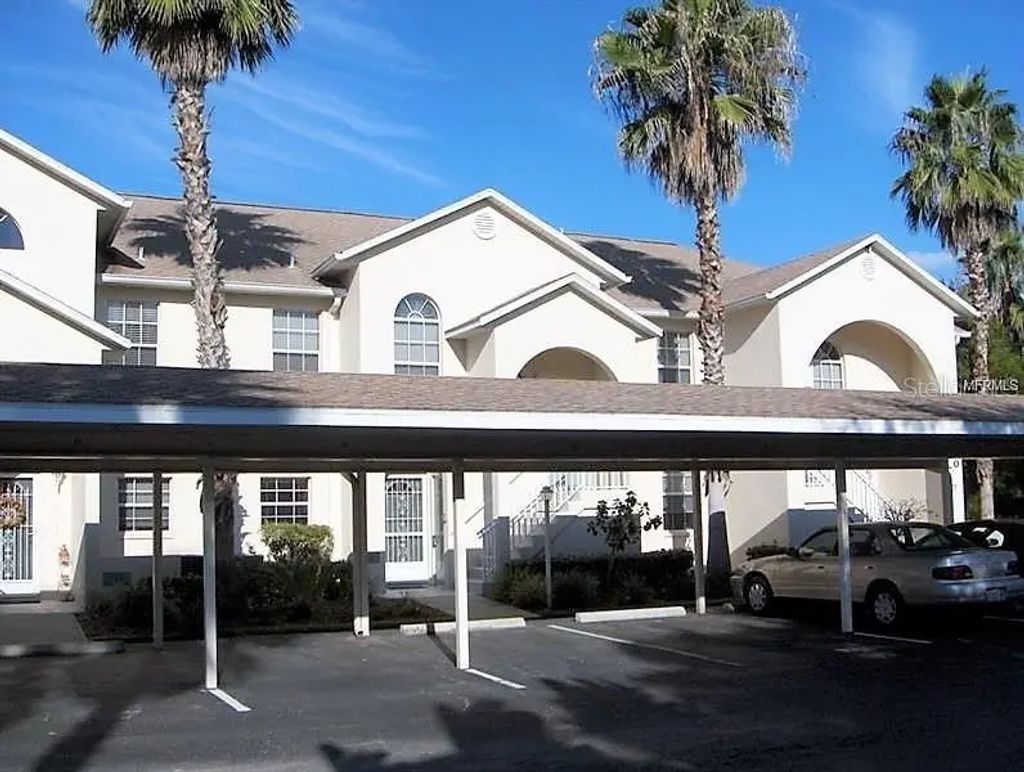 8370 Wingate Drive 726, SARASOTA