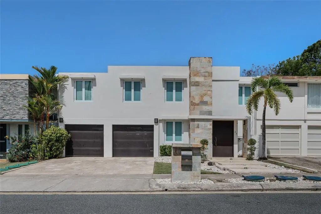 1 Street Prado Alto J-7, GUAYNABO