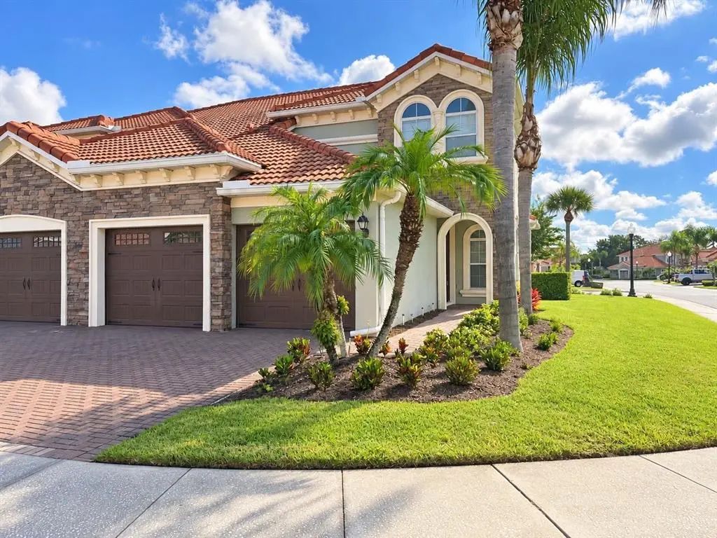 8915 Della Scala Circle, ORLANDO