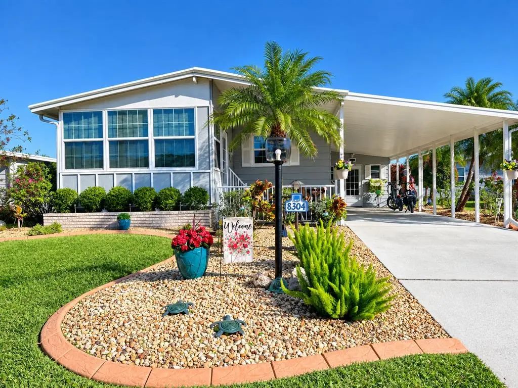 8304 Princess Court, PALMETTO