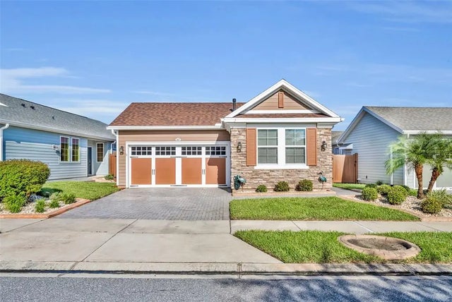 397 Alcove Drive, GROVELAND