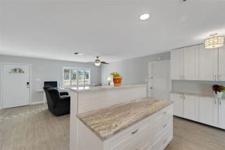 Gulf Shores Realty: 18 e1e6964b4267a29a2d02264add01fae9 s