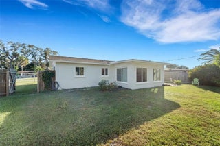 Gulf Shores Realty: 33 865c2cc138b2879c37235183c8de538b s