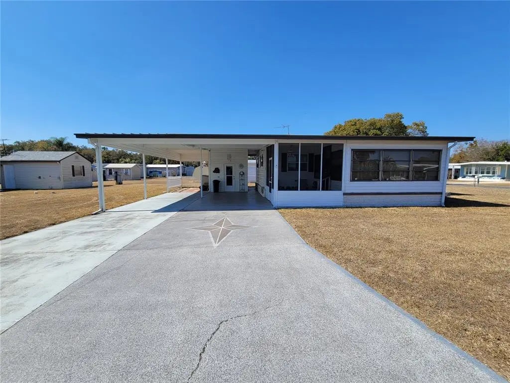 39438 Rockford Avenue, ZEPHYRHILLS