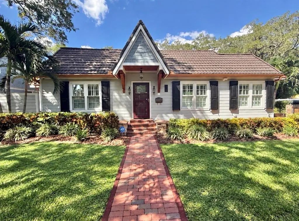 420 Druid Road W, CLEARWATER