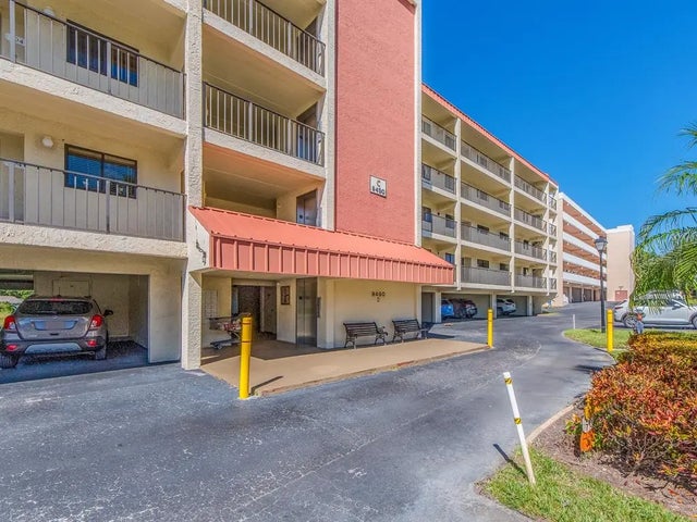 9490 Harbor Greens Way 305, SEMINOLE
