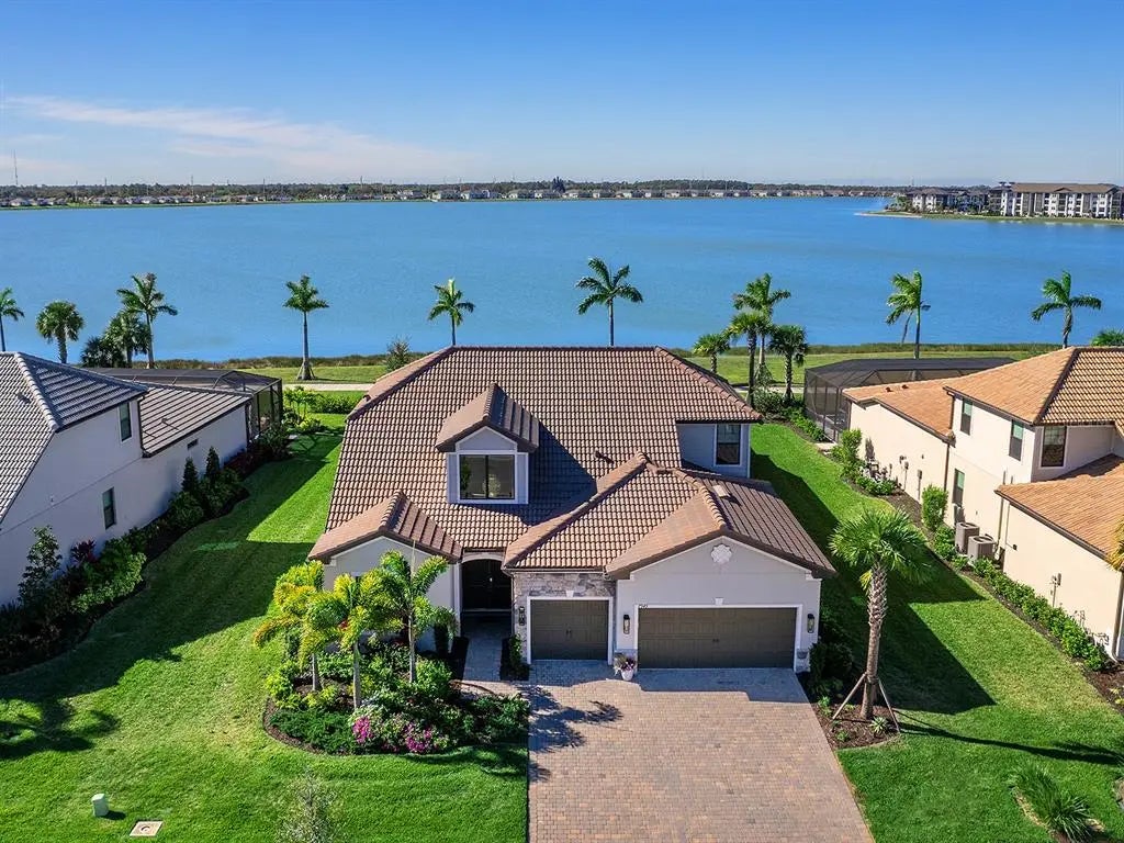 7949 Sunset Pines Drive, SARASOTA