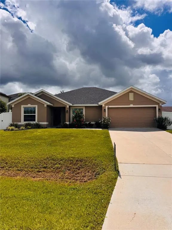 310 Athabasca Place, KISSIMMEE