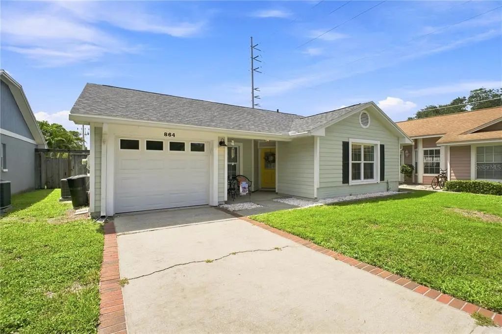 864 Franklin Circle, PALM HARBOR