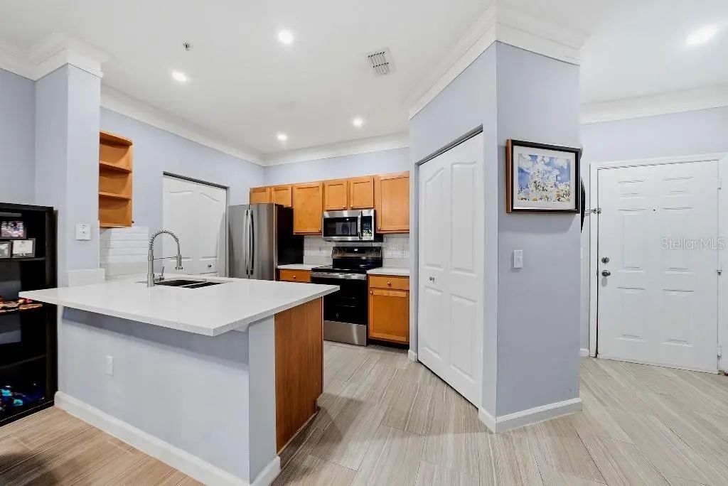 4207 S Dale Mabry Highway 10108, TAMPA