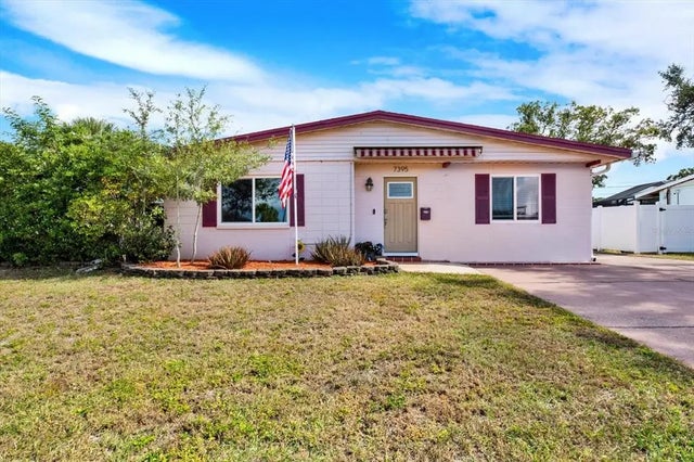 7395 18th Street N, ST PETERSBURG