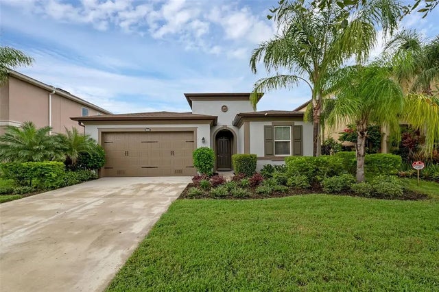 28883 Revaro Lane, WESLEY CHAPEL