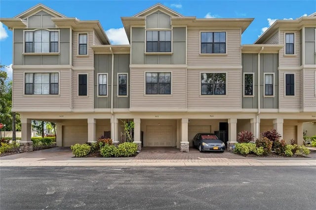 9612 Bay Grove Lane, TAMPA