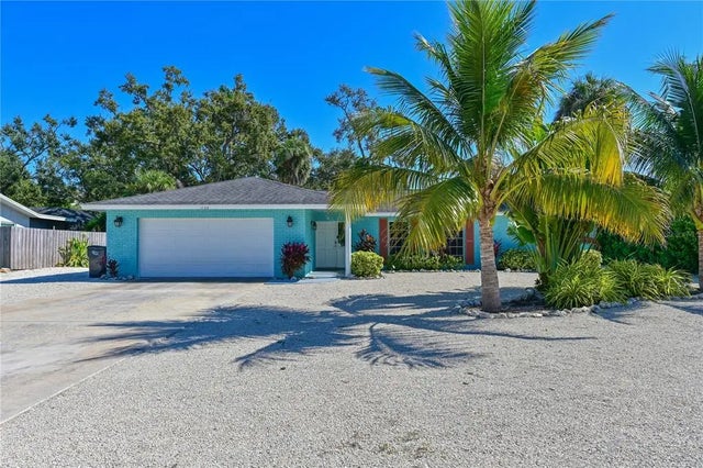 1133 Montezuma Drive, BRADENTON