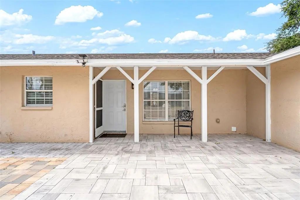 537 Melody Circle, SARASOTA