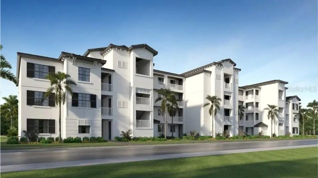 19008 Scallop Loop 105, LAKEWOOD RANCH