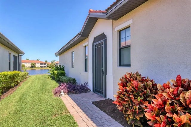 10424 Crooked Creek Drive, VENICE
