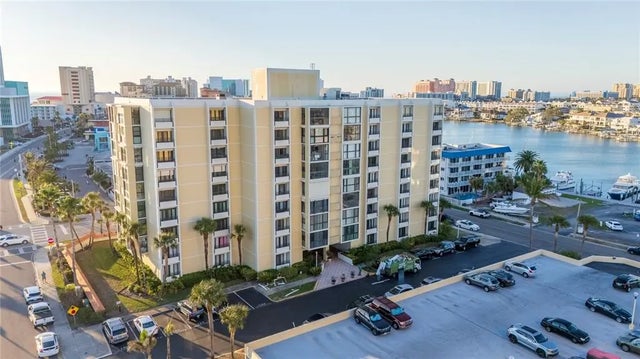 800 S Gulfview Boulevard 403, CLEARWATER BEACH
