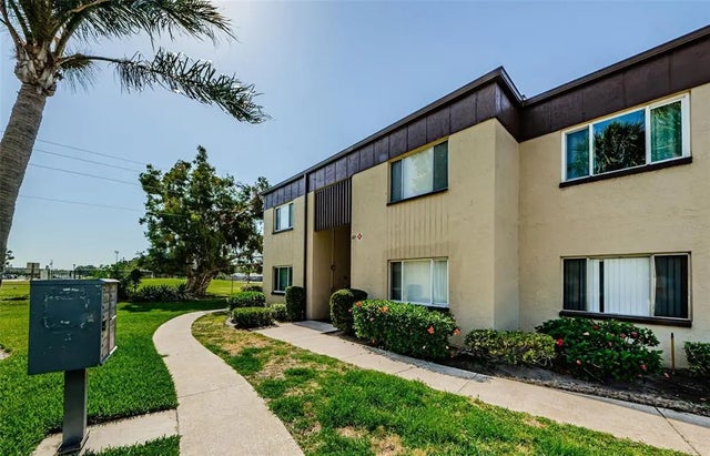 617 N Keene Road Q10, CLEARWATER