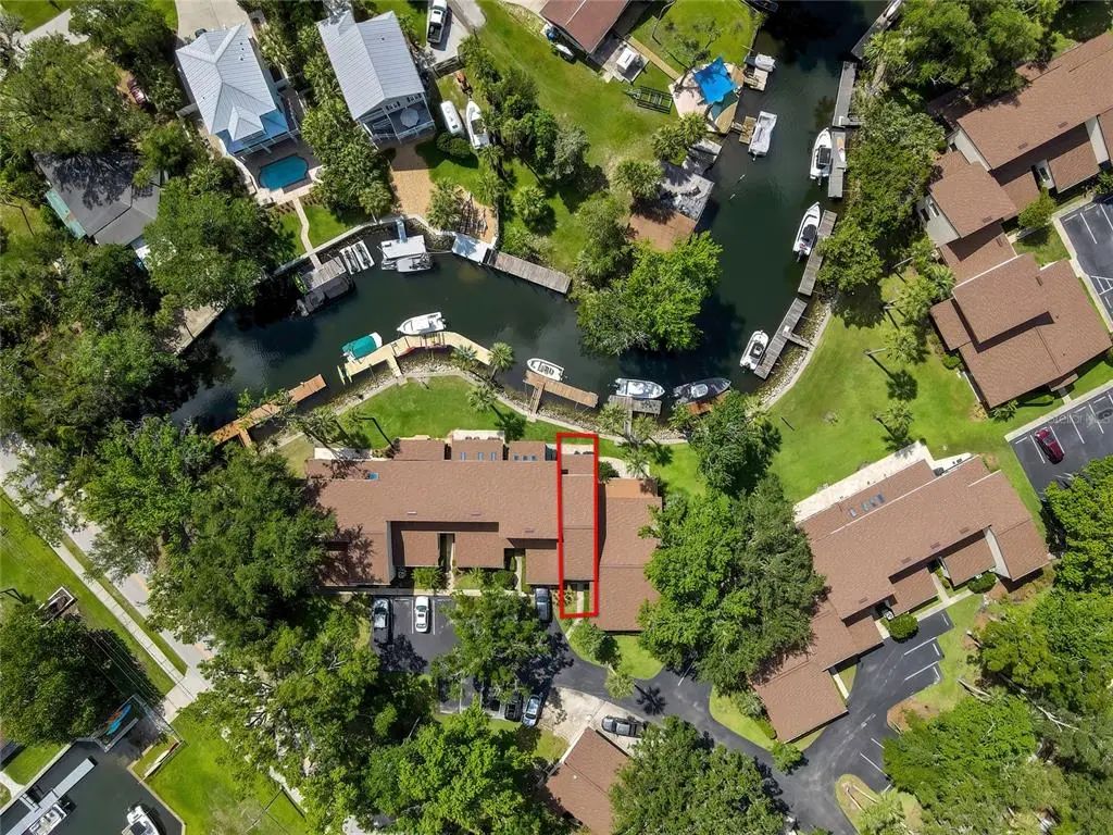 1637 Se Paradise Circle 106, CRYSTAL RIVER