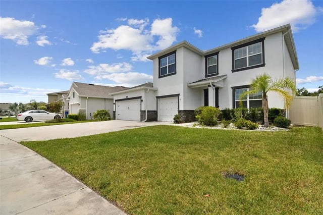 1297 Bering Road, WESLEY CHAPEL