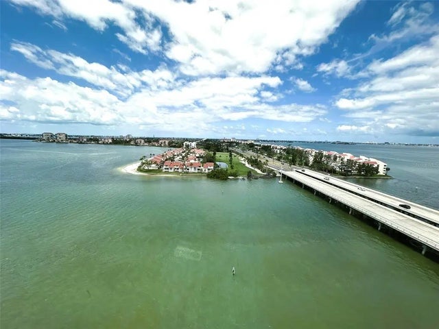 5220 Brittany Drive S 1306, ST PETERSBURG