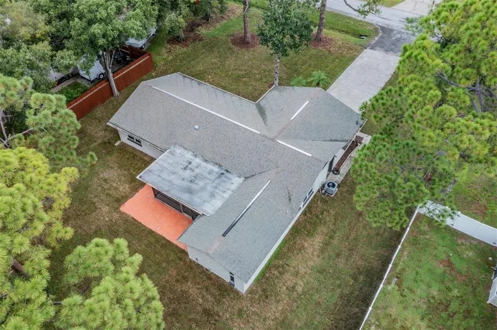 9504 W Cluster Avenue, TAMPA