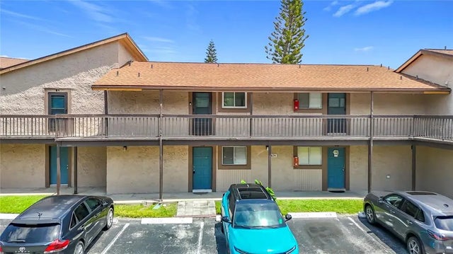 6314 Newtown Circle 14a2, TAMPA