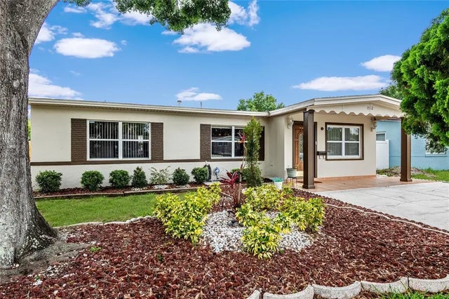 1512 56th Avenue N, ST PETERSBURG