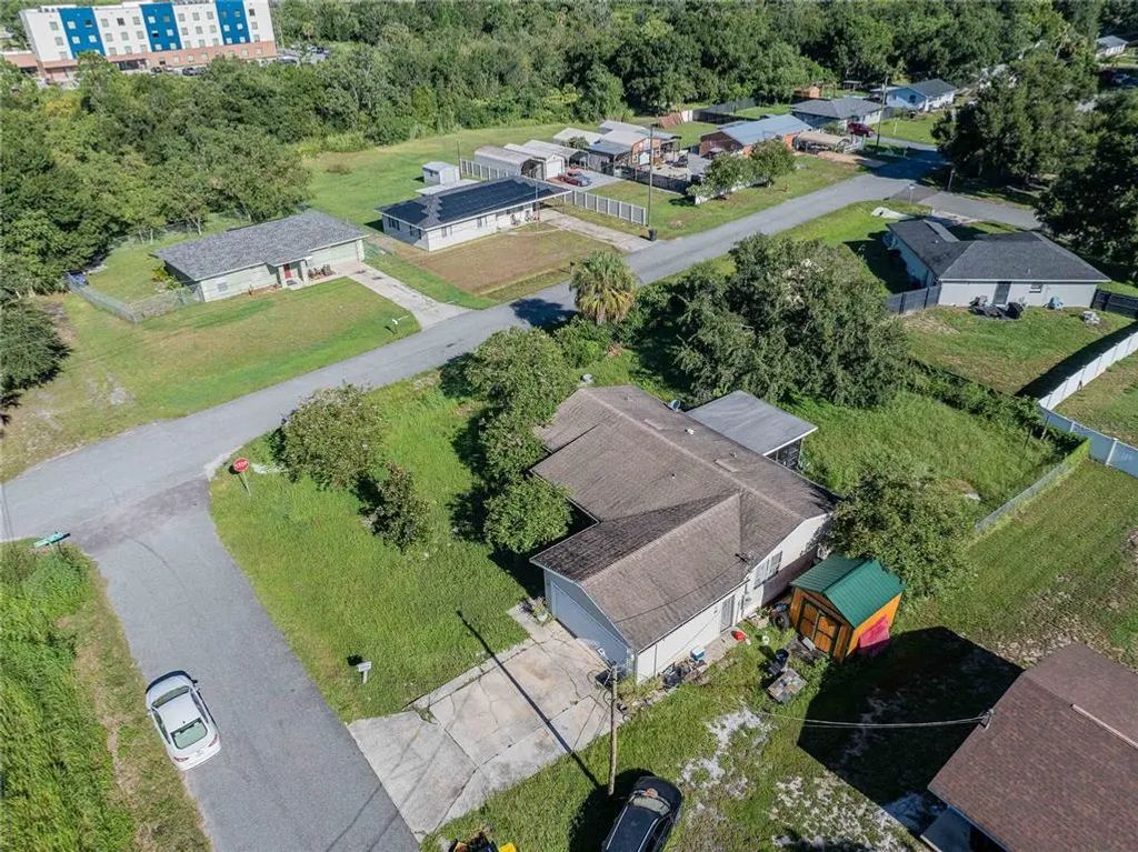 276 Taylor Street, LAKE WALES