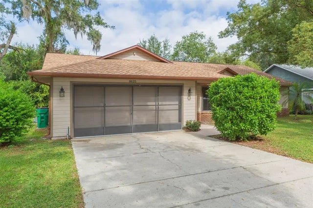 6625 Foxmoor Drive, ZEPHYRHILLS