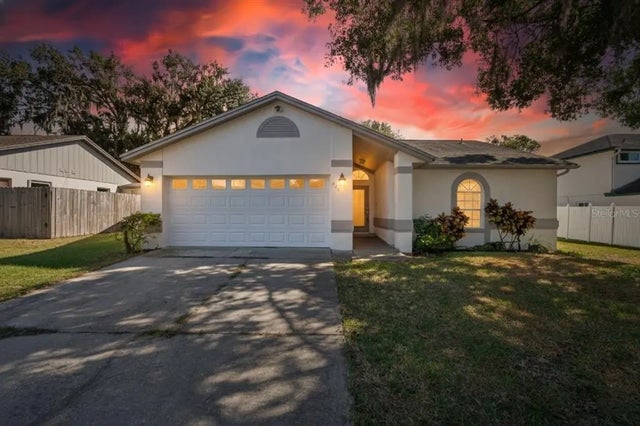 204 Sugar Creek Drive, PLANT CITY