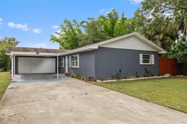 8916 Memorial Highway, TAMPA