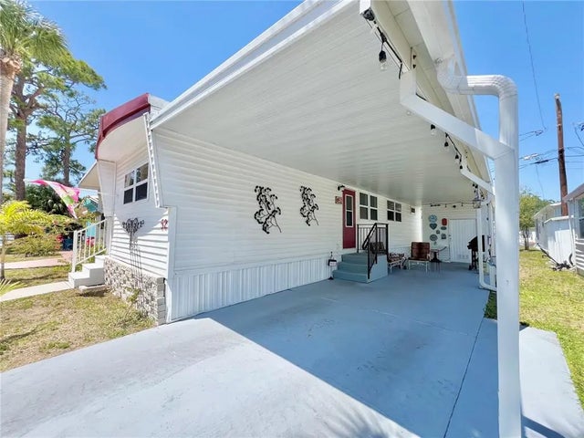 7803 46th Avenue N 52, ST PETERSBURG