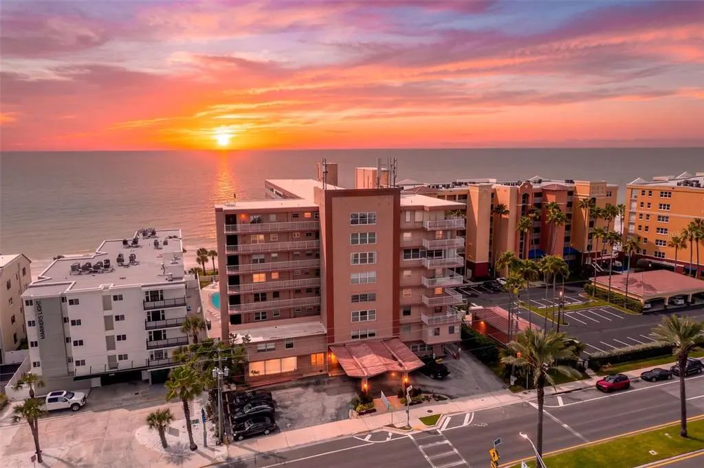 16400 Gulf Boulevard 502, REDINGTON BEACH