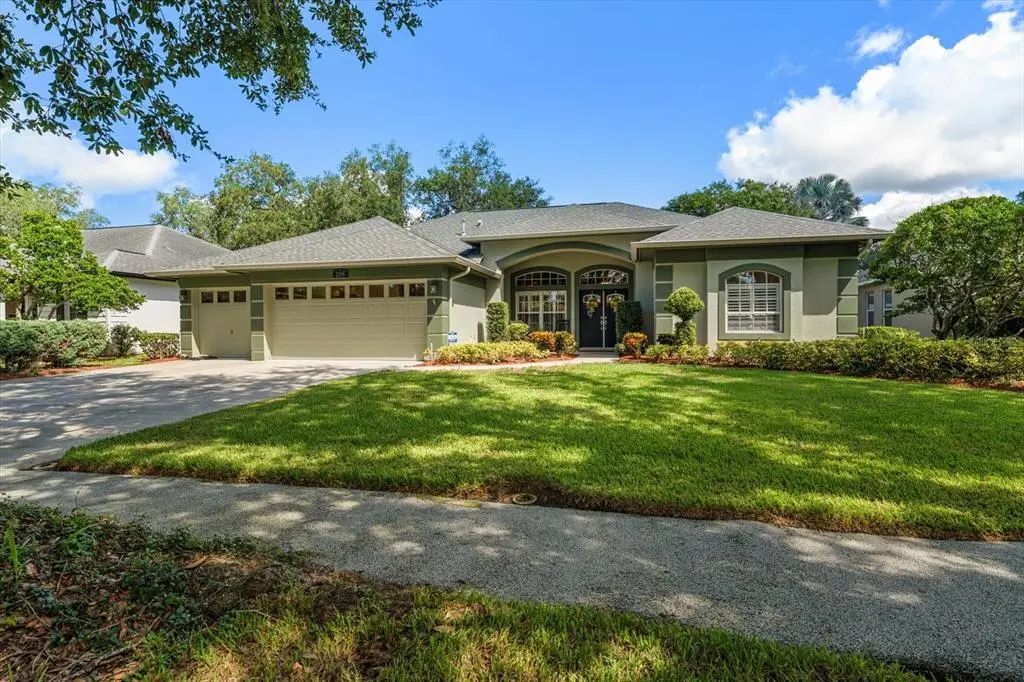 2105 Boot Lake Circle, TAMPA